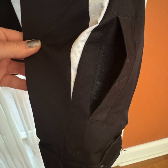 Ladies Large Black White Ski/Snowboard jacket - Picture 7 of 10